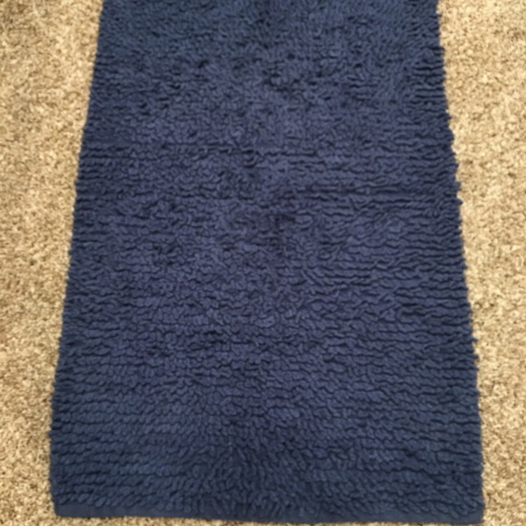 BLUE RUG APPROX 4ft x 2 ft 5in - Picture 1 of 4